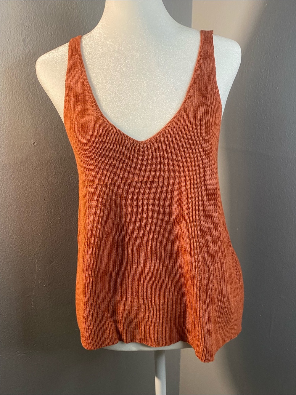 Forever 21 - Burnt Orange V-Neck Knit Tank Top